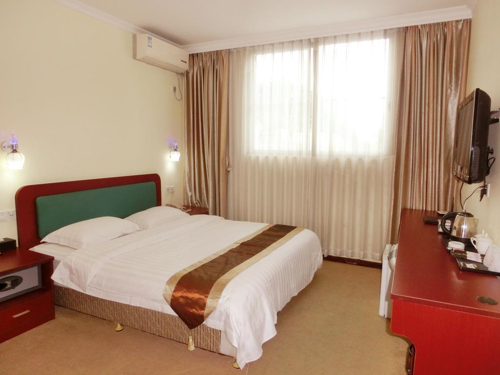 Guangdong Oversea Chinese Hotel Cantão Exterior foto